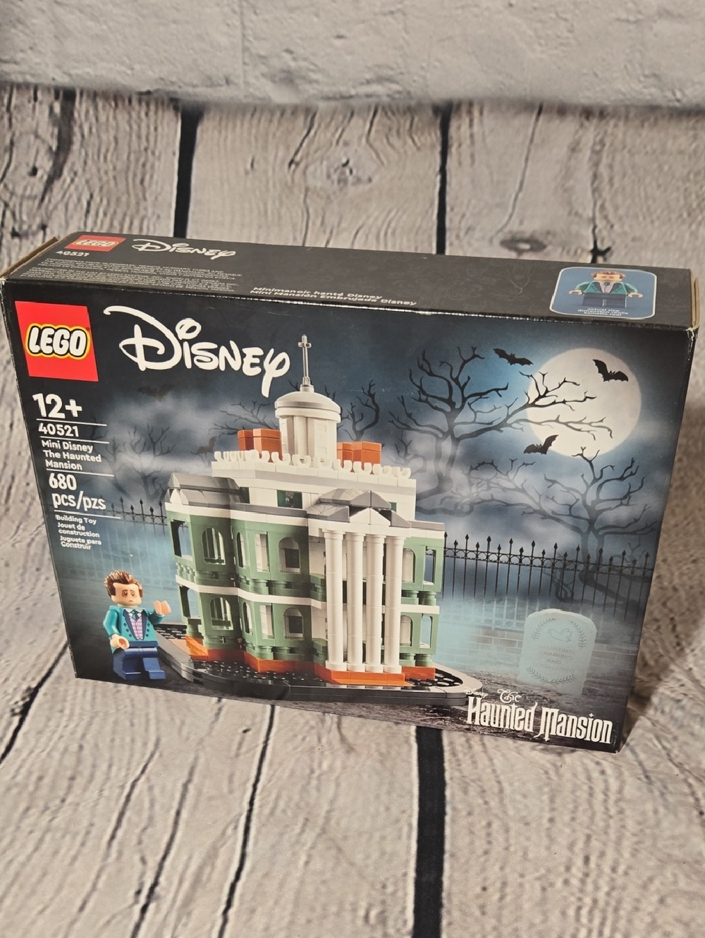 LEGO Disney Haunted Mansion Mini Building Set - Green, White & Orange